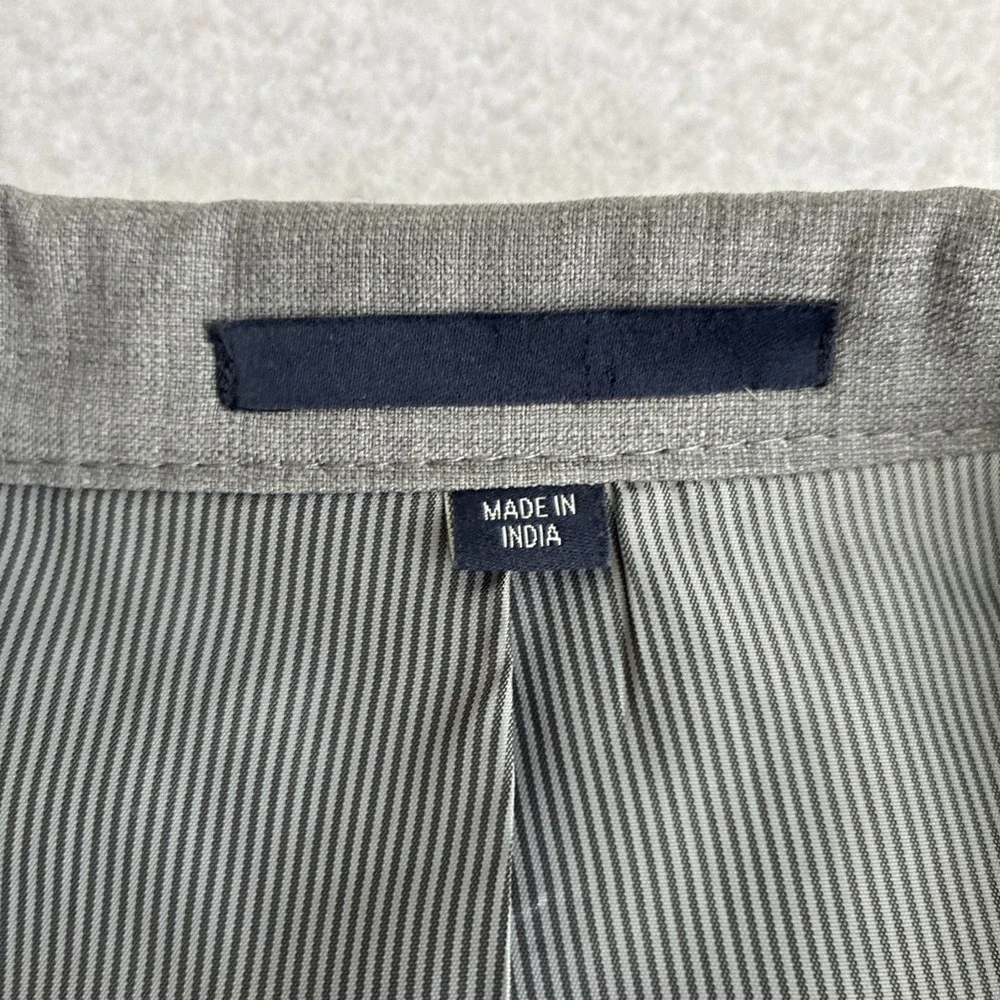 Jos. A Bank 1905 Men's Gray Plaid Wool Blazer Slim Fit 44S Sport Coat Jacket